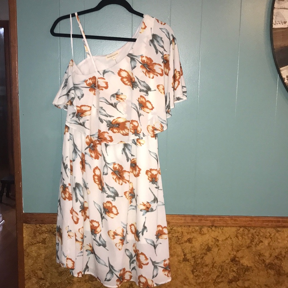 NWT one shoulder floral dress